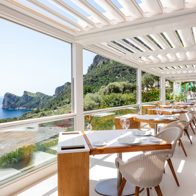 Pergola dining room at Quattro Passi above the Bay of Nerano.